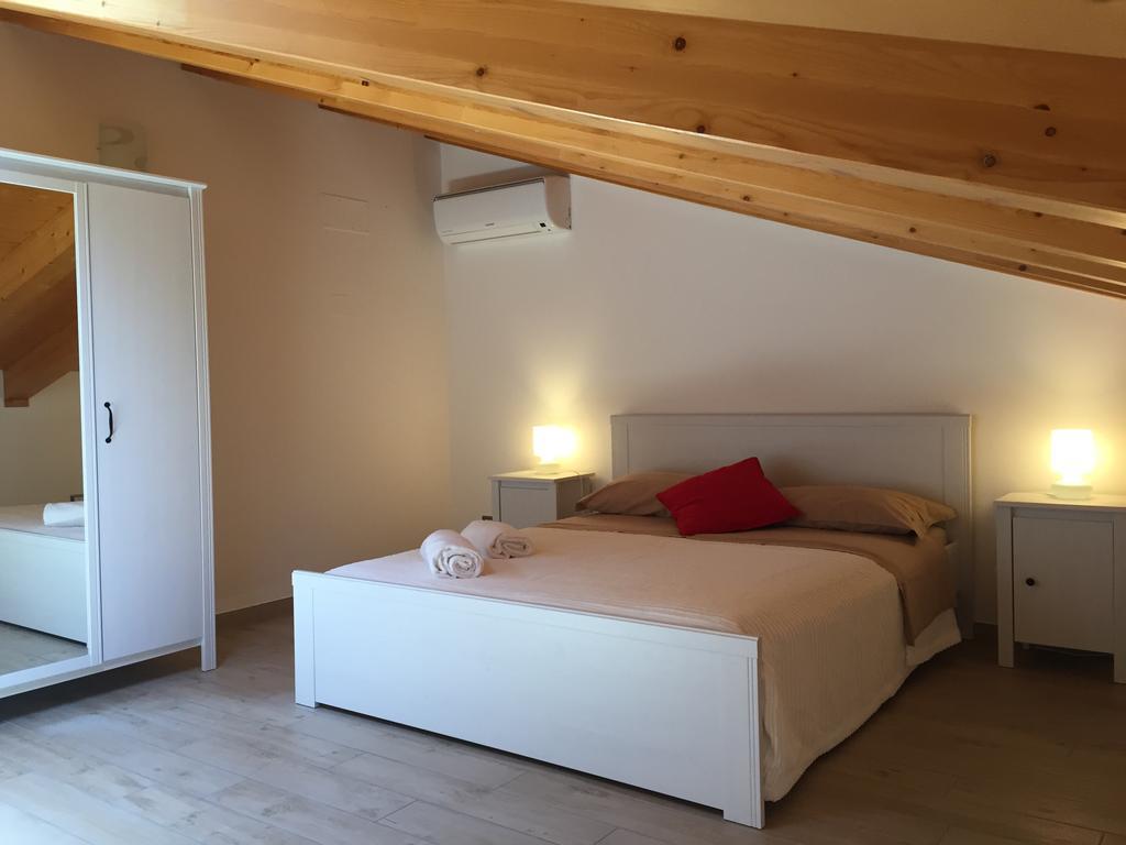 Terra Di Sicilia Apartment Авола Стая снимка